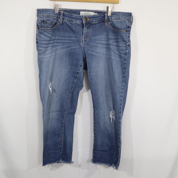 Torrid Boyfriend Distressed Jeans Raw Hem Size 14 - Picture 1 of 4